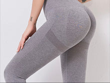 Load image into Gallery viewer, PREMIUM QUALITY RTA WOMEN HIGHT WAIST SEAMLESS FITNESS SET