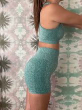 Load image into Gallery viewer, PREMIUM QUALITY RTA WOMEN SPORTS/GYM FITNESS SUIT/SET