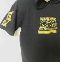 Cargar imagen en el visor de la galería, PREMIUM QUALITY EXCLUSIVE RTA SHORT SLEEVE HOODIE
